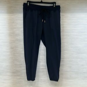 ZYIA Navy Peak Zipper Joggers (Short) 24" - Size M - Activewear Athleisure pants
